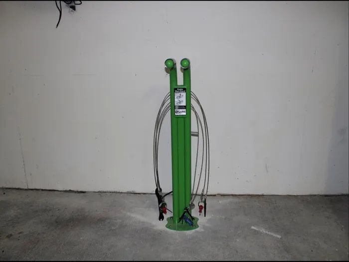 Building Photo - 110 SW 12th St