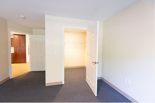 Building Photo - Clough Farm Apartments