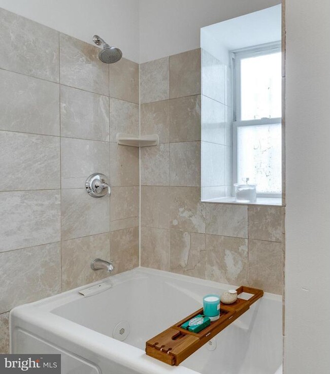 Building Photo - 161 Randolph Pl NW