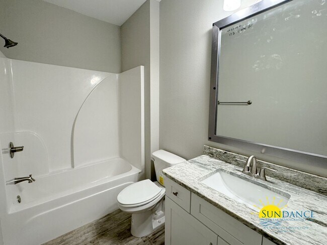 Building Photo - Stunning Centrally Located, a MUST see!