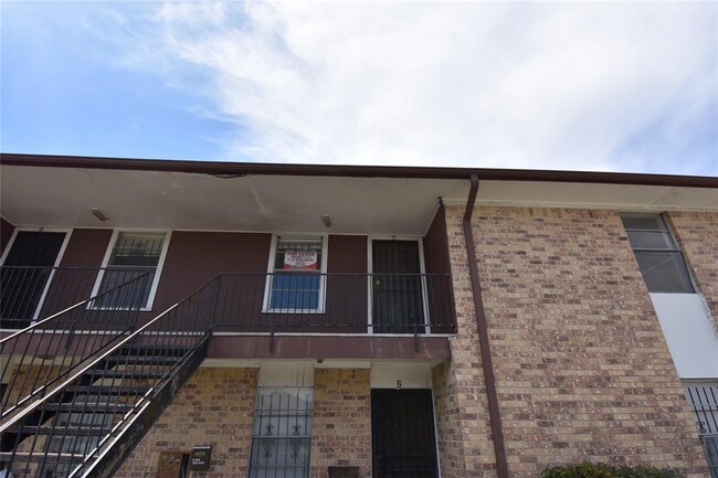 Primary Photo - 4353 Brinkley St