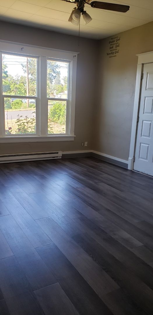 Building Photo - Adorable 3 bedroom 1 bath located in cheney