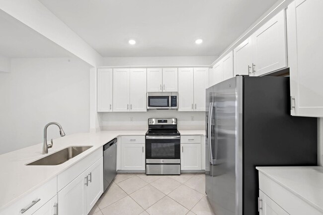 Building Photo - 2827 BLOSSOM WAY- 3 BEDROOM TOWNHOUSE IN ORANGE BLOSSOM