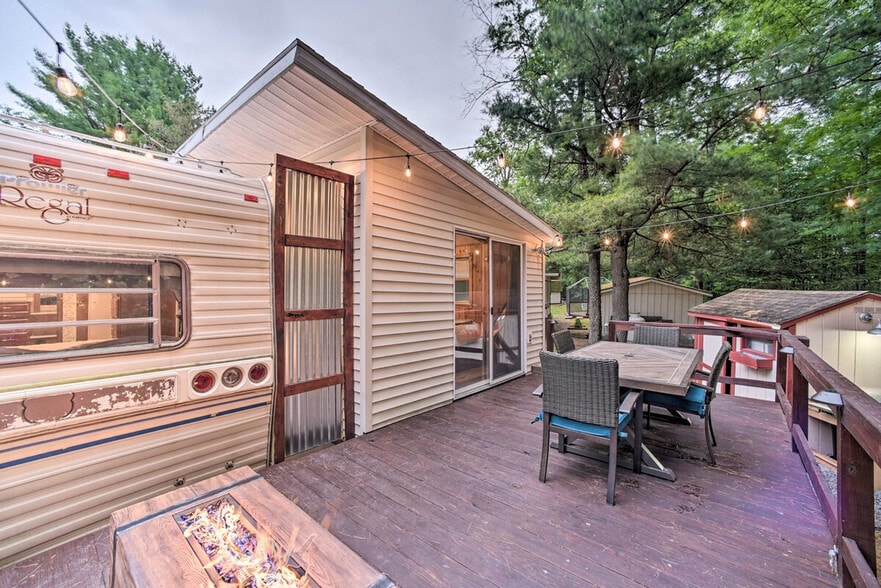 Building Photo - 783 Woodstock Rd