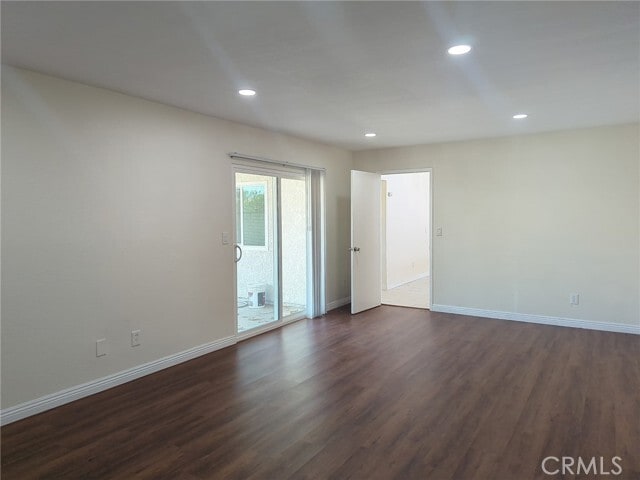 Building Photo - 24622 Skyland Dr