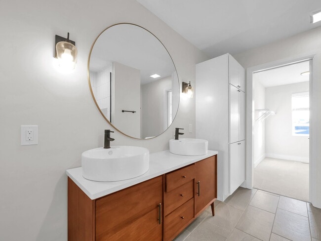 Building Photo - 1159 N 4th St