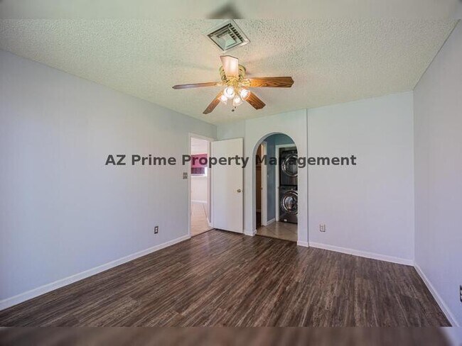 Building Photo - 7040 W Olive Ave