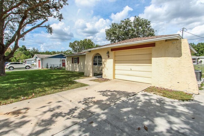 Building Photo - Welcome Home!