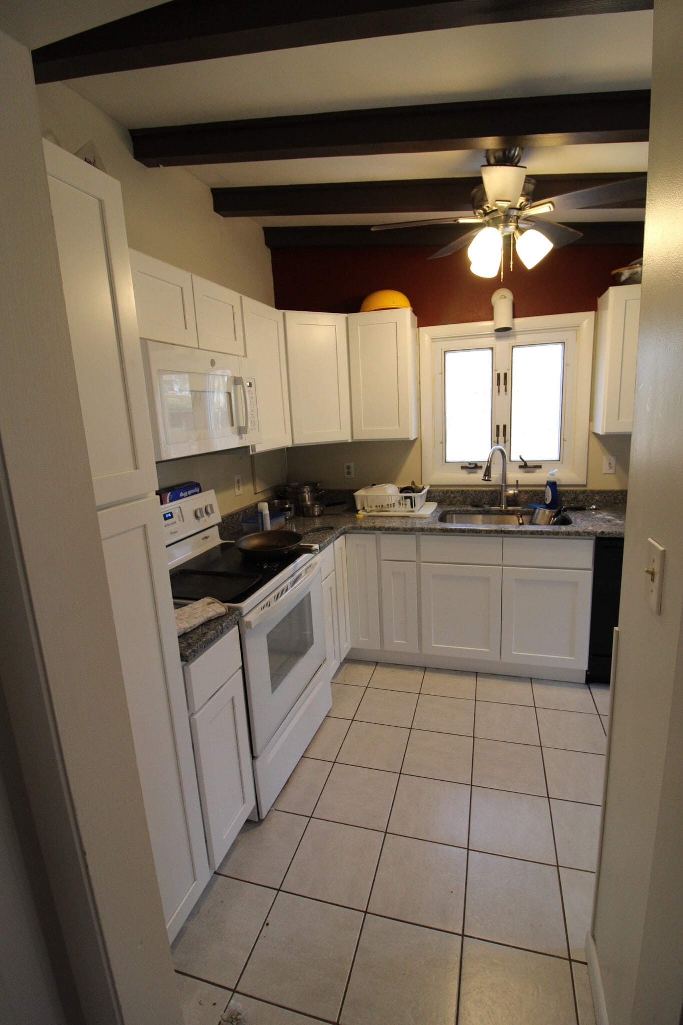 Building Photo - 5 Cobblestone Rd