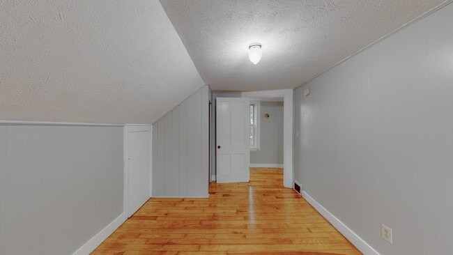 Building Photo - 15 Union St