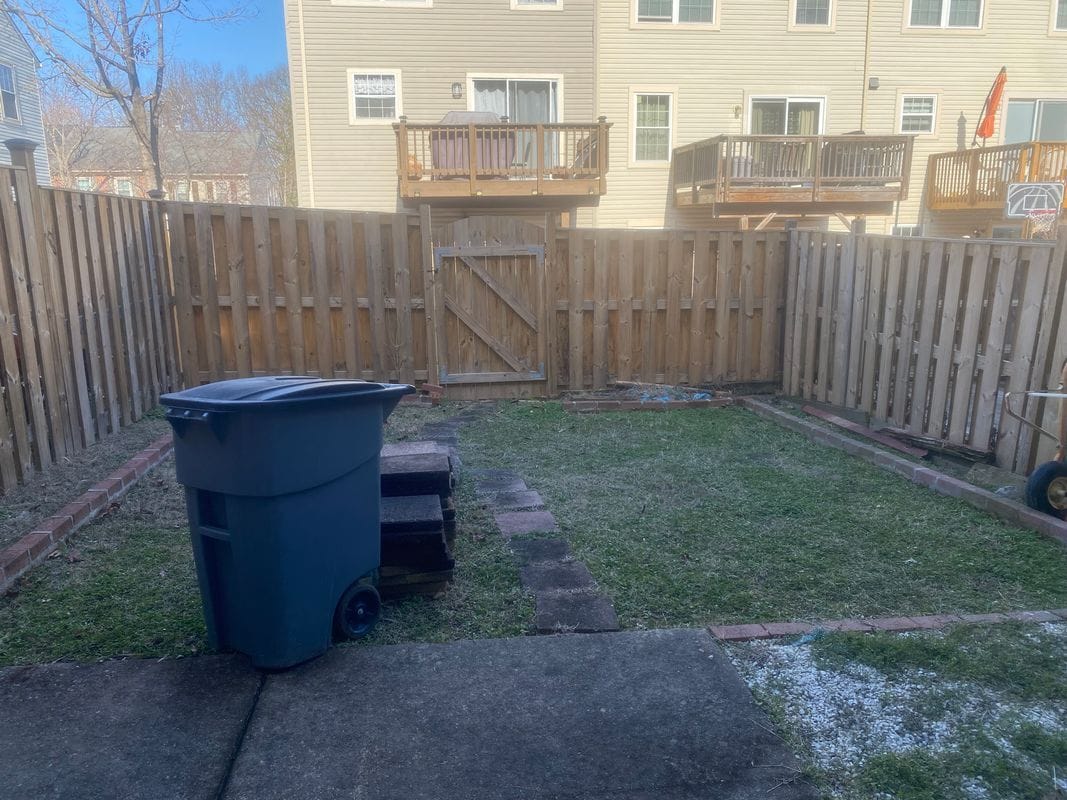 Building Photo - 7416 Rhondda Dr