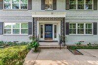 Building Photo - 6222 Bandera Ave