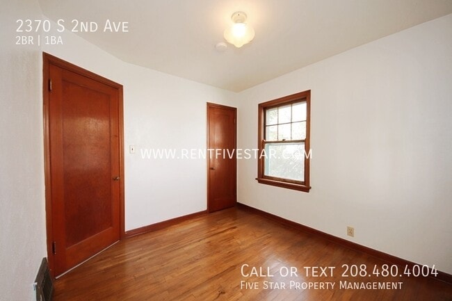 Building Photo - 2370 S 2nd Ave
