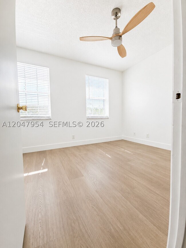 Building Photo - 3 Whitehead Cir