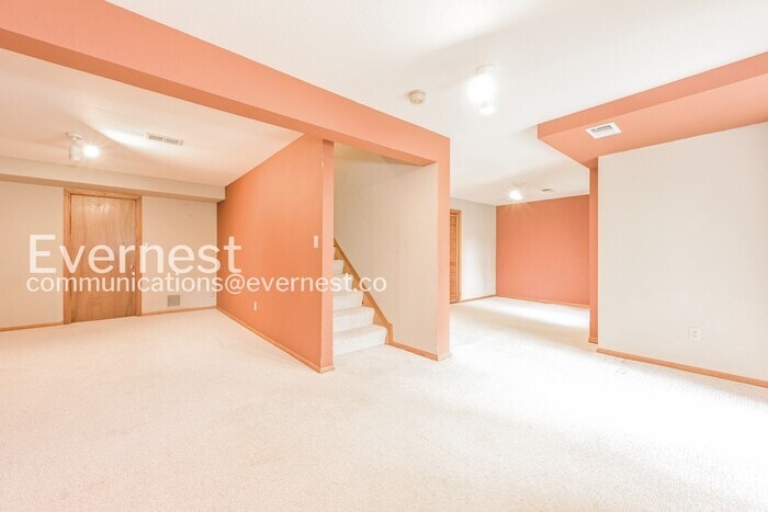 Building Photo - 7818 S University Way
