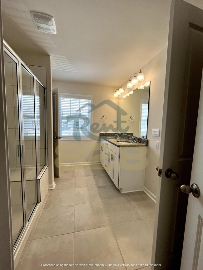 Building Photo - 146 Creekview Rd