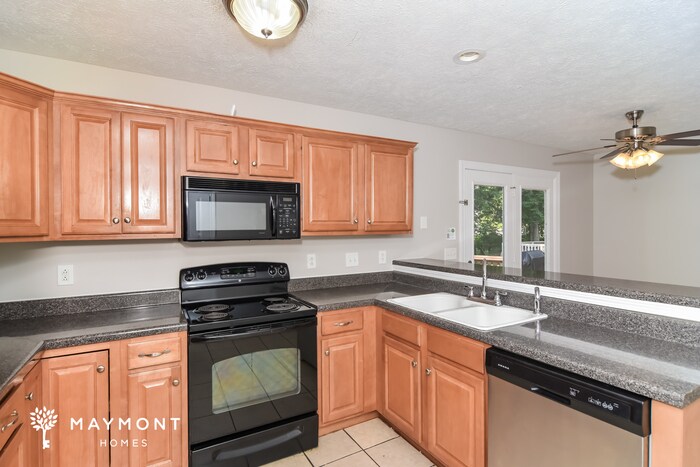 Building Photo - 2057 Aberdeen Cir
