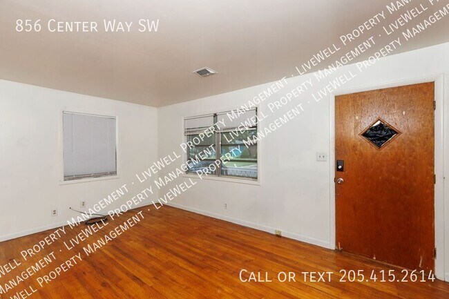 Building Photo - 856 Center Way SW