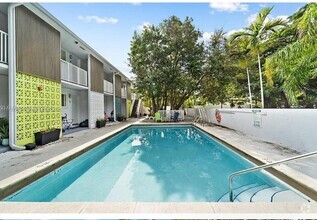 Building Photo - 6805 SW 88th St