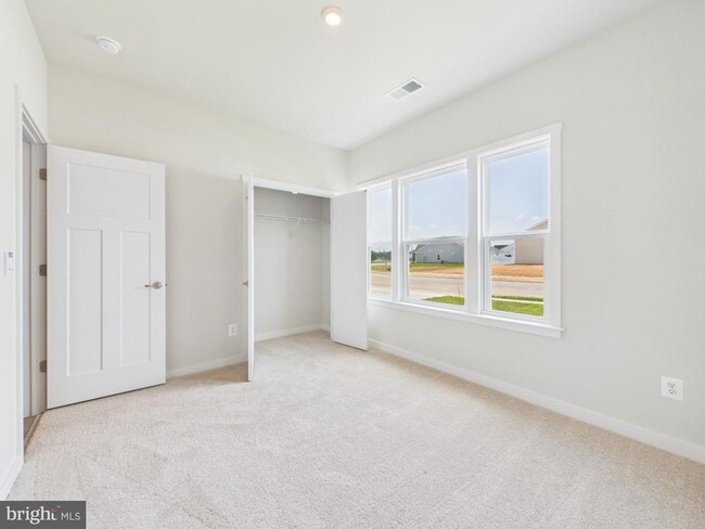 Building Photo - 362 Baker Dr