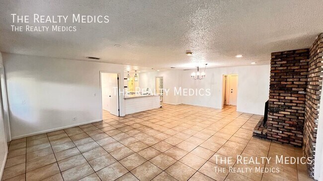 Building Photo - 1009 Alfred Dr