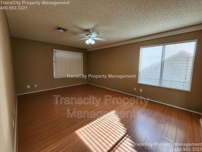 Building Photo - 1333 N Higley Rd
