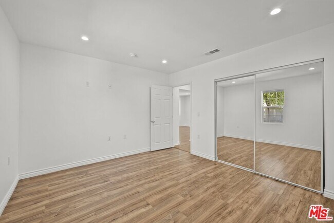 Building Photo - 6712 Cedros Ave