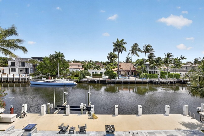 Building Photo - 334 Isle of Capri Dr