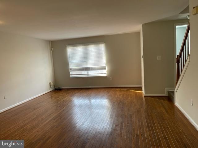 Building Photo - 216 Pinecove Ave