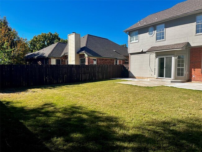 Building Photo - 16909 Dorman Dr