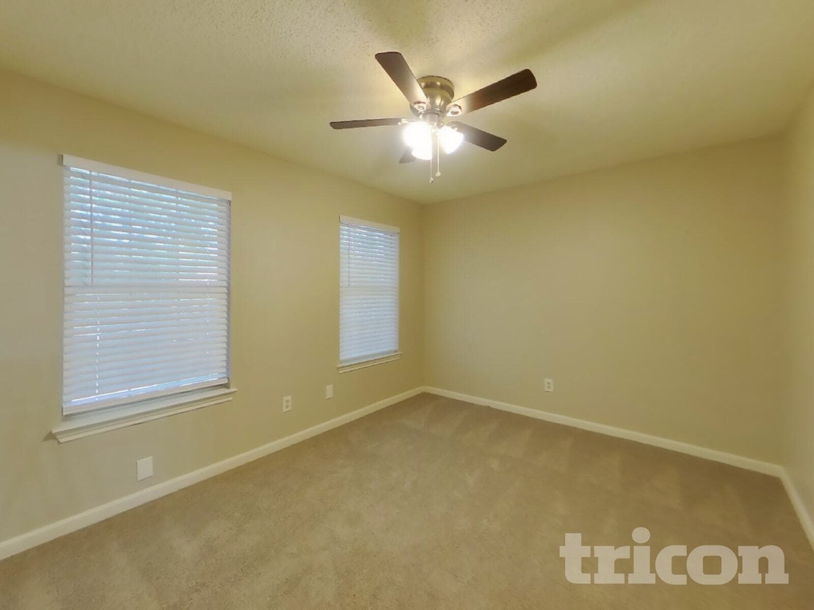 Building Photo - 419 Windhurst Dr