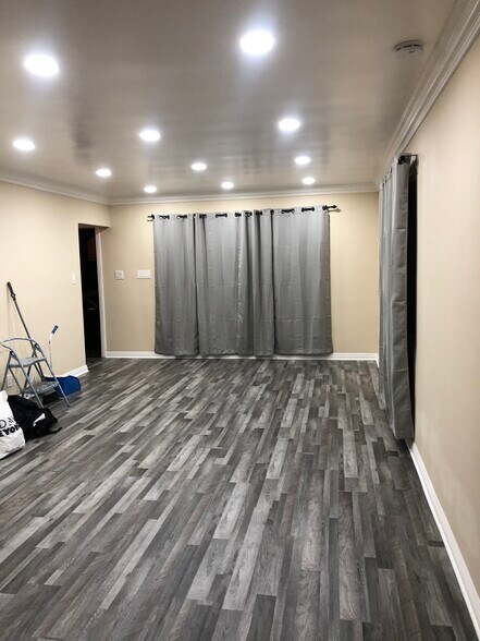 New curtains and flooring - 1809 Michigan Ave