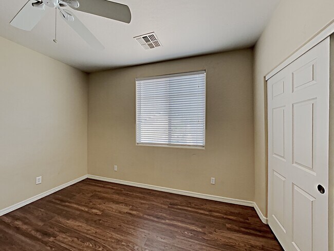 Building Photo - 30308 N 71st Ln