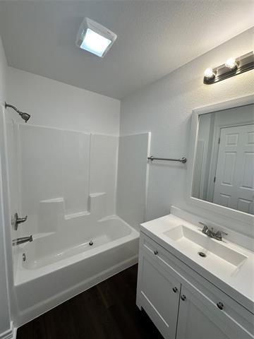 Building Photo - 1989 W Bond St