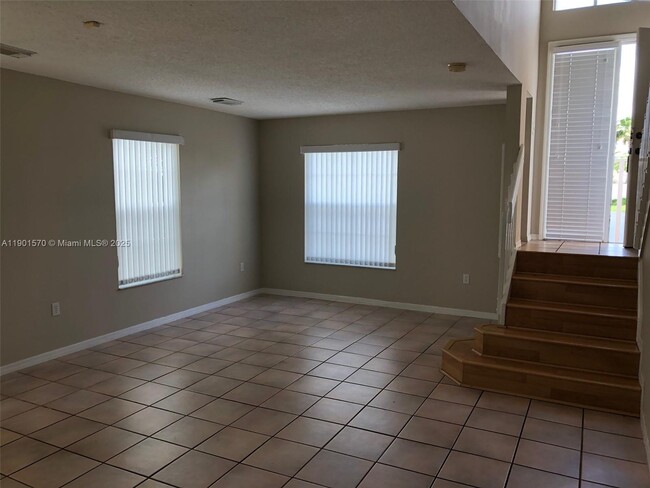 Building Photo - 11274 SW 64th Ln