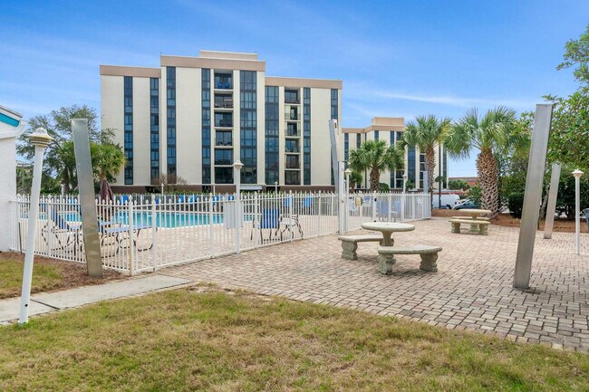 Building Photo - 4765 Calatrava Ct