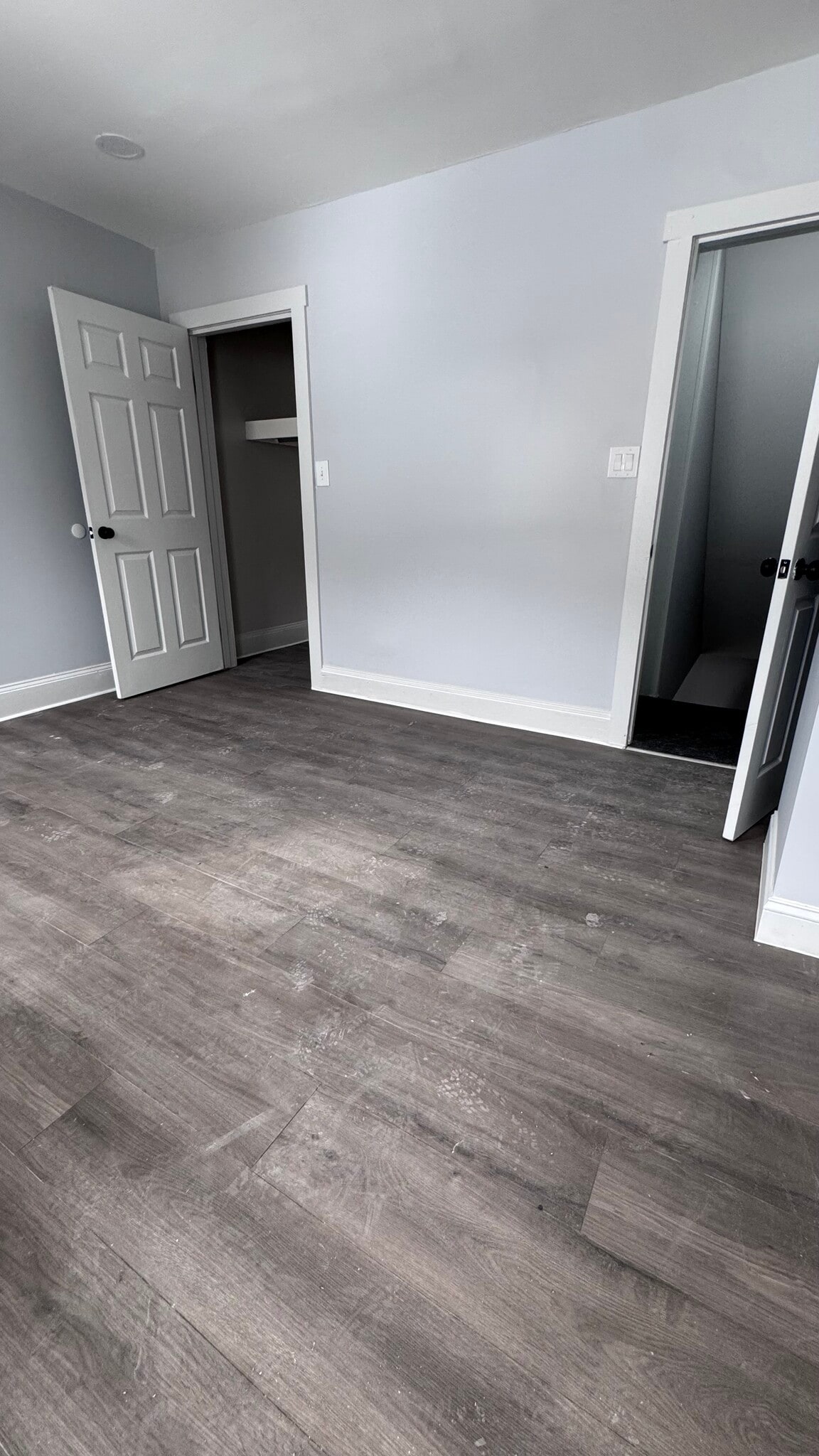 Building Photo - 8 W Abbott St