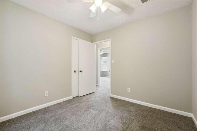 Building Photo - 1819 Singer Way