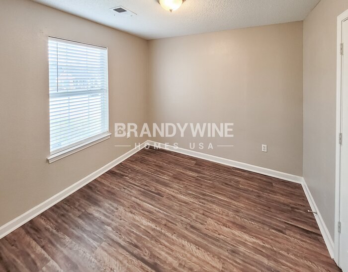 Building Photo - 4407 Pecan Creek Cir S