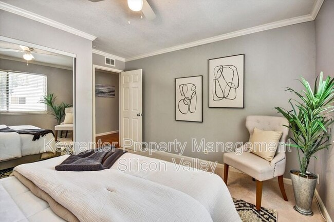 Building Photo - 329 Blossom Hill Rd