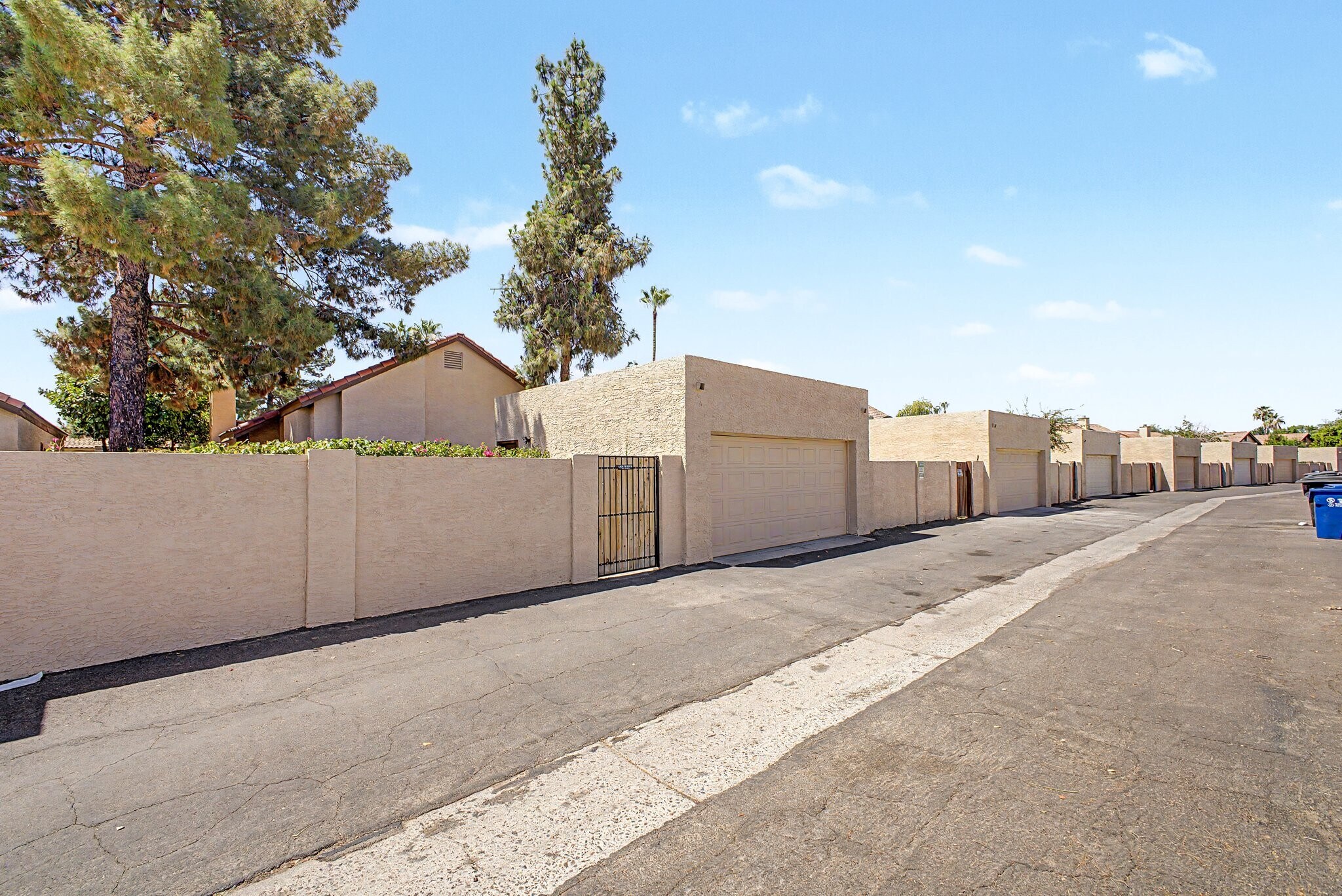 Building Photo - 1828 E Citation Ln