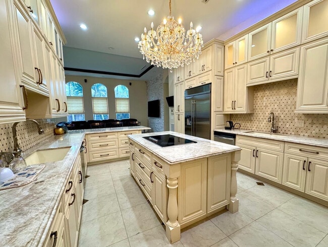 Building Photo - 5981 SW 37th Terrace