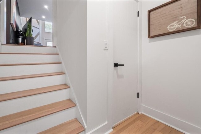 Building Photo - 3 Gilbert Trail NE