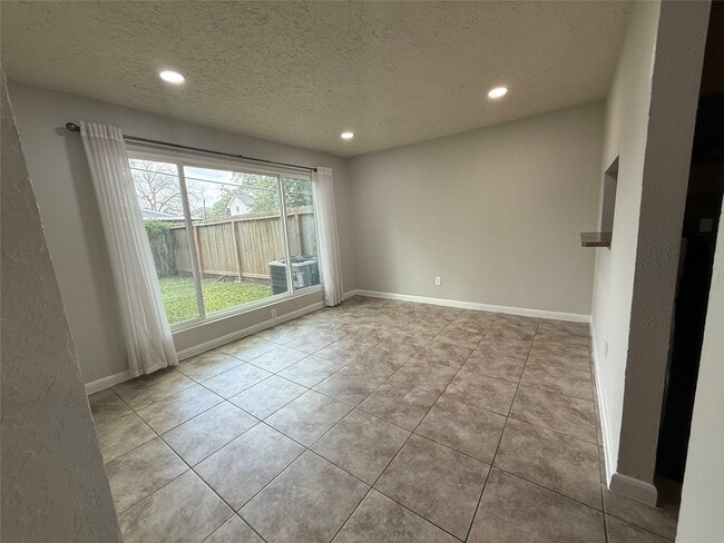 Building Photo - 1508 Early Ln