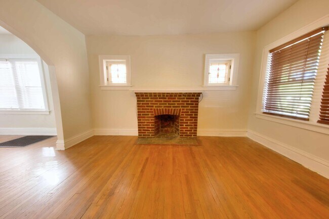 Building Photo - 3928 Potomac St