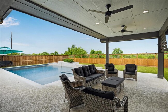 Building Photo - 14115 Garibaldi Dr