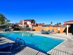 Building Photo - 10407 N Fair Desert Dr