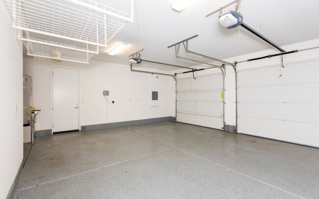 Building Photo - Spacious Home in Great Olde Carlsbad Locat...