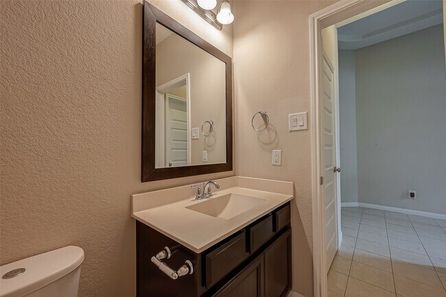 Building Photo - 22019 Flashing Ridge Dr