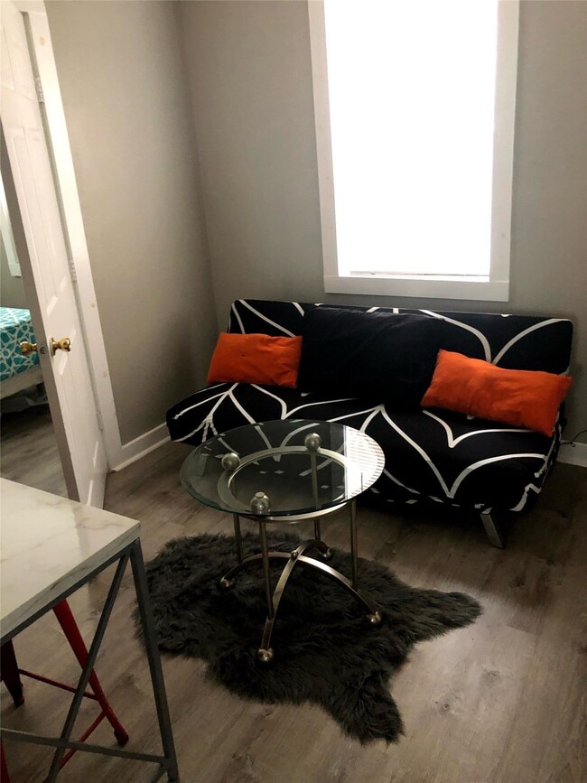 Building Photo - 5313 Avenue K